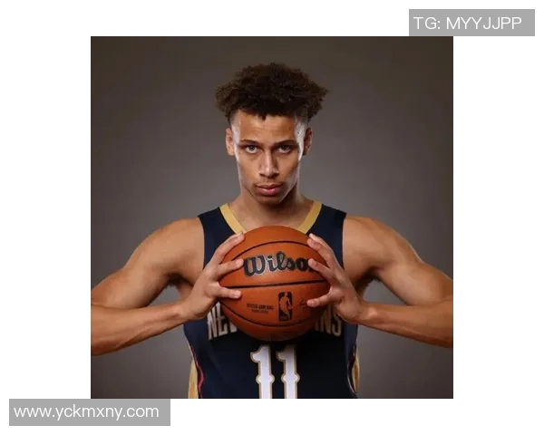 戴森丹尼尔斯的崛起之路：从青涩新秀到篮球明星的蜕变故事